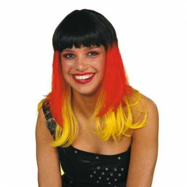 Lange Duitse damespruik carnaval
