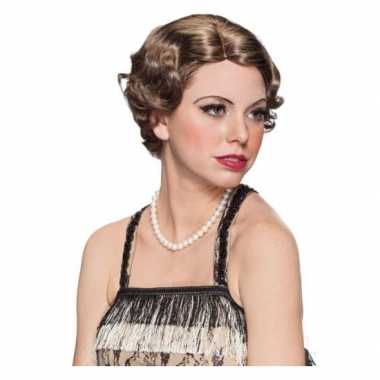 Queen Elisabeth pruik bruin carnaval